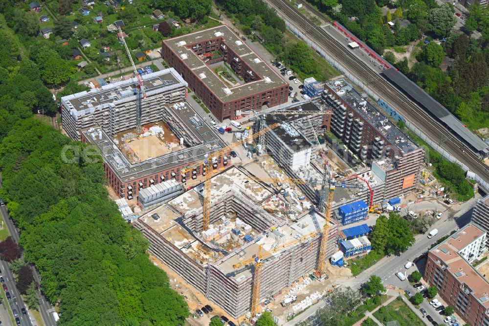 Hamburg from above - Construction site to build a new multi-family residential complex Pergolenviertel - Feldahornweg - Alte Woehr in the district Winterhude in Hamburg, Germany