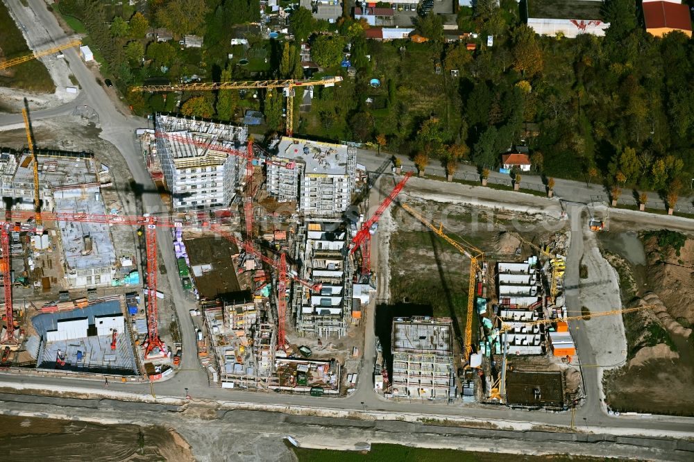 Aerial image Mannheim - Construction site to build a new multi-family residential complex Quartiere Bumerang - Wohnen am Park - FLAIRWOOD und Spinelli 10.5 on street Anna-Sammet-Strasse in the district Kaefertal in Mannheim in the state Baden-Wuerttemberg, Germany