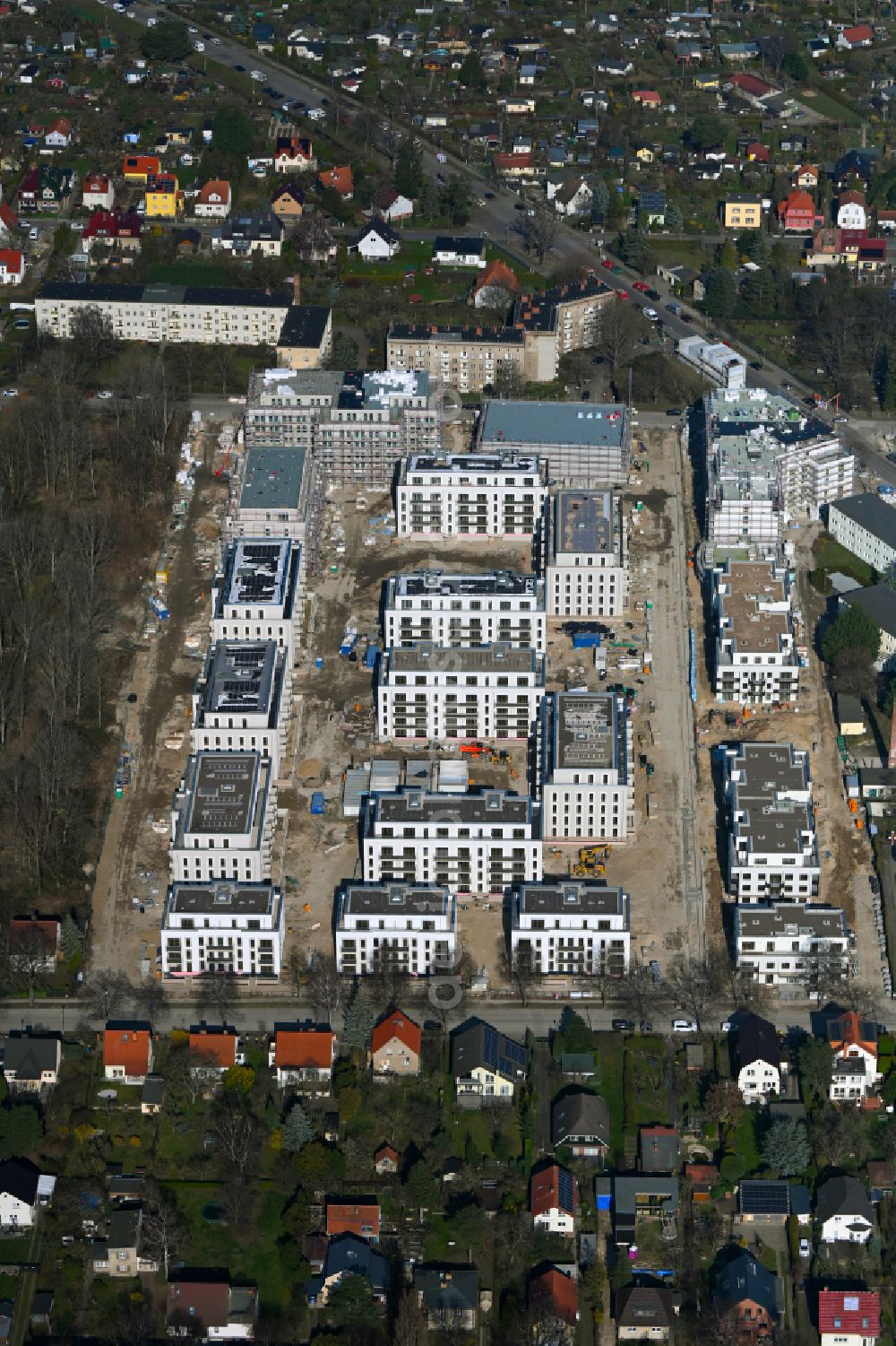 Aerial photograph Berlin - Construction site to build a new multi-family residential complex Quartier Iduna on Romain-Rolland-Strasse - Idunastrasse - Neukirchstrasse in the district Heinersdorf in Berlin, Germany