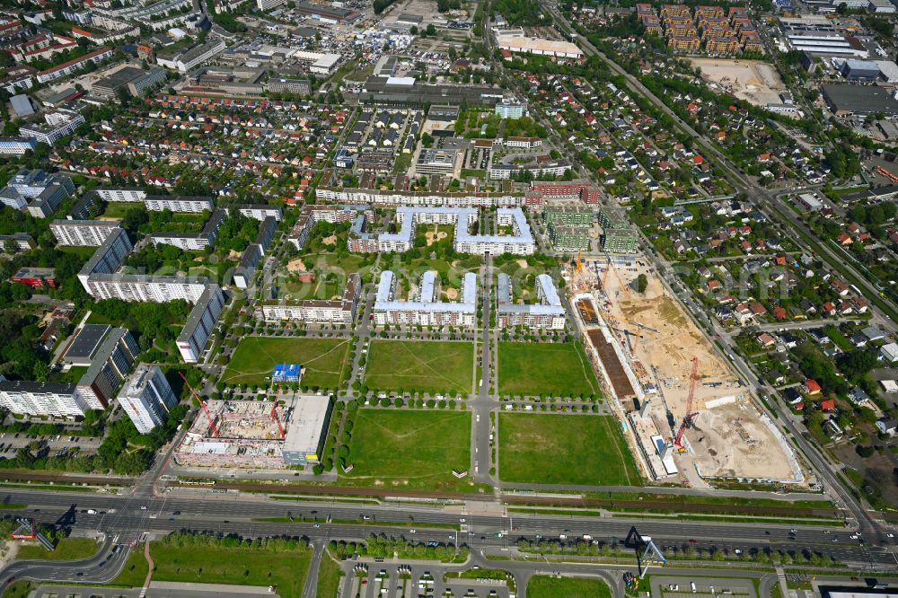 Aerial image Berlin - Construction site to build a new multi-family residential complex Weisse Taube between Ferdinand-Schultze-Strasse, Plauener Strasse and Landsberger Allee in the district Hohenschoenhausen in Berlin, Germany