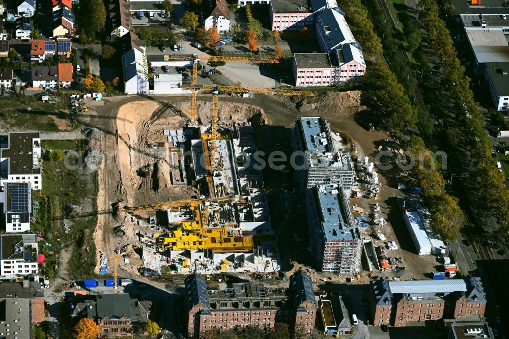 Mannheim from the bird's eye view: Construction site to build a new multi-family residential complex Marianne-Cohn-Strasse - Fritz-Salm-Strasse - Friedrich-Ebert-Strasse in the district Neckarstadt-Ost in Mannheim in the state Baden-Wuerttemberg, Germany