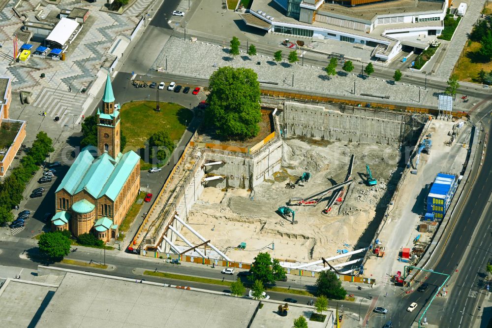 Aerial image Berlin - Construction site of museum building ensemble Museum of 20. Jahrhunderts in the district Tiergarten in Berlin, Germany