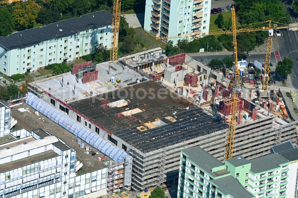 Berlin from above - Construction site for a new extension to the hospital grounds Vivantes Klinikum Neukoelln on street Rudower Chaussee in the district Neukoelln in Berlin, Germany