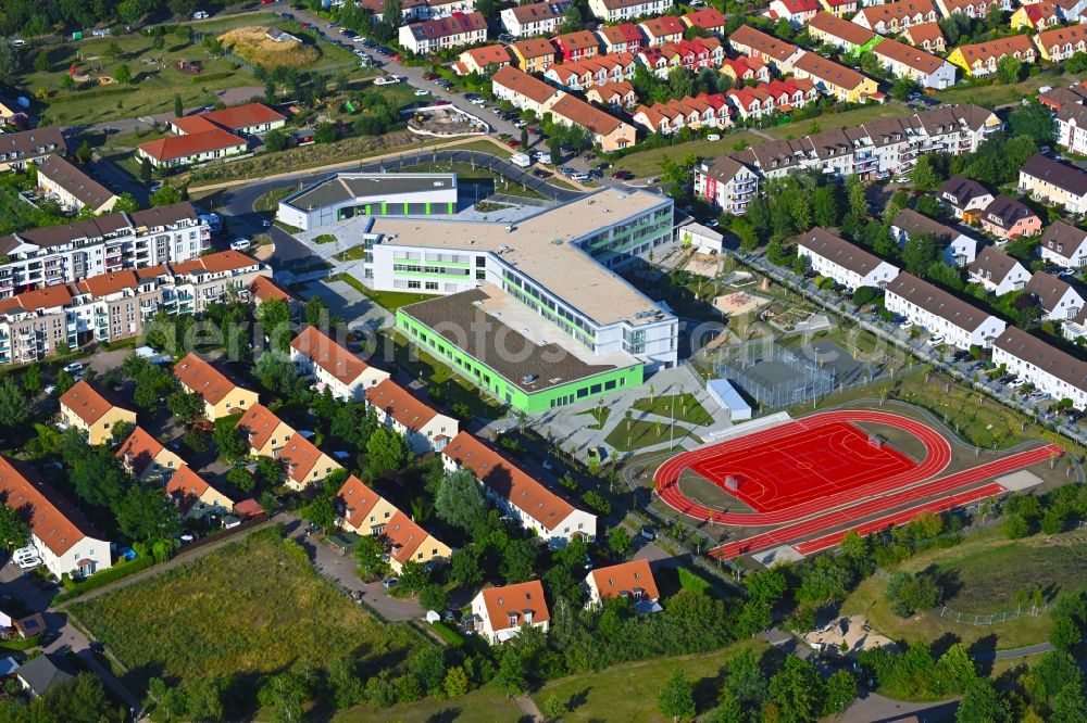 Hönow from above - Construction site for the new building city destrict center between of Schulstrasse and of Marderstrasse in Hoenow in the state Brandenburg, Germany