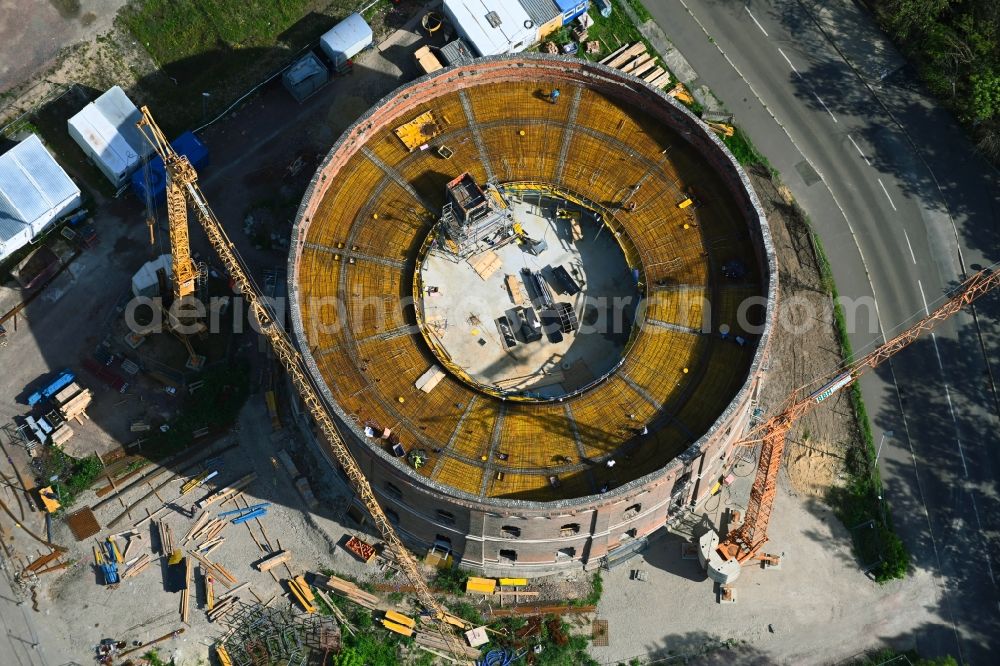 Aerial image Halle (Saale) - New construction of the planetarium building in the old gasometer at place Holzplatz in the district Saaleaue in Halle (Saale) in the state Saxony-Anhalt, Germany