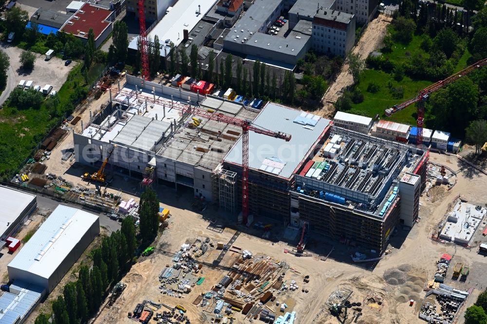 Aerial image Berlin - Construction site of data center building and online data processing hub in Marienpark on Lankwitzer Strasse in the district Mariendorf in Berlin, Germany