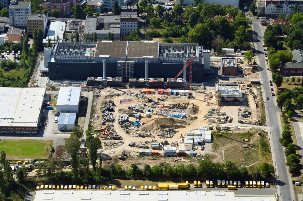 Aerial photograph Berlin - Construction site of data center building and online data processing hub in Marienpark on Lankwitzer Strasse in the district Mariendorf in Berlin, Germany