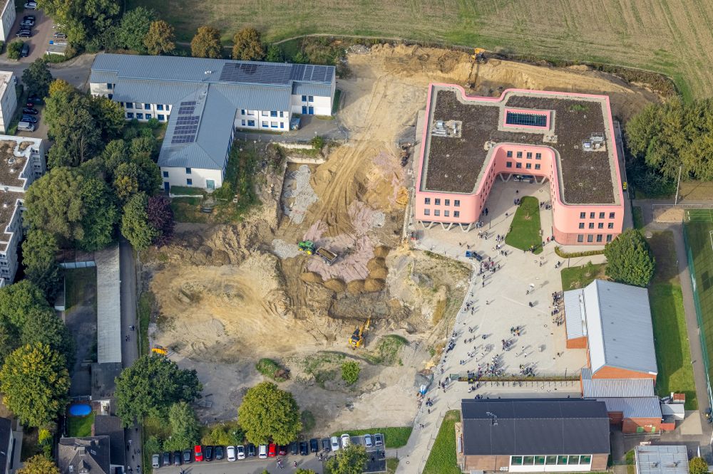 Dortmund from above - Construction site for the new school building Reinoldi secondary school in the district Bodelschwingh in Dortmund at Ruhrgebiet in the state North Rhine-Westphalia, Germany