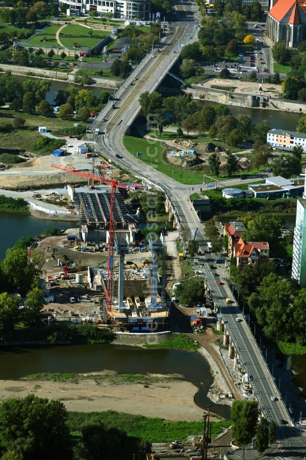 Magdeburg from the bird's eye view: New construction of the motorway route of Ersatzneubau Strombrueckenzug in the district Werder in Magdeburg in the state Saxony-Anhalt, Germany