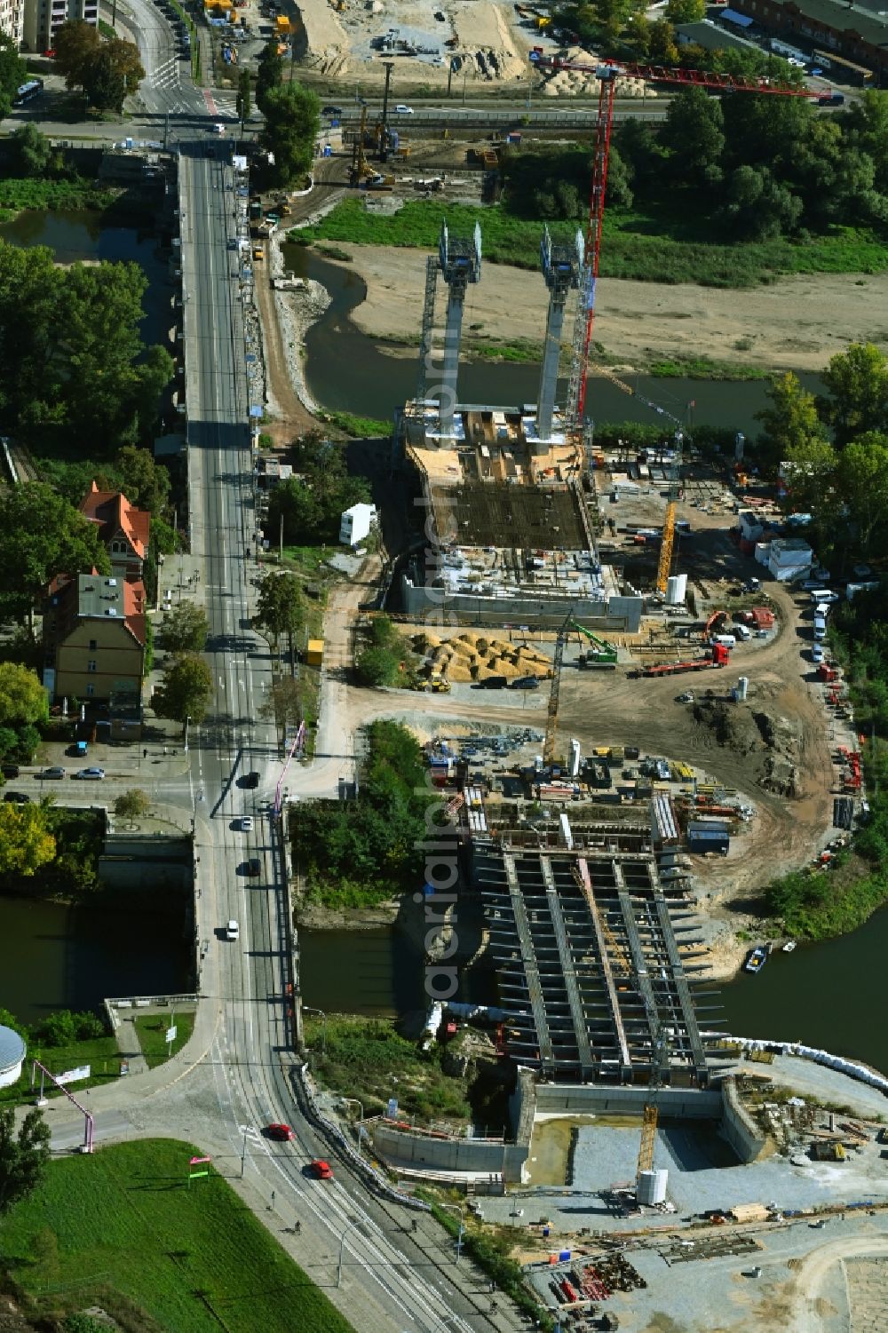 Aerial image Magdeburg - New construction of the motorway route of Ersatzneubau Strombrueckenzug in the district Werder in Magdeburg in the state Saxony-Anhalt, Germany