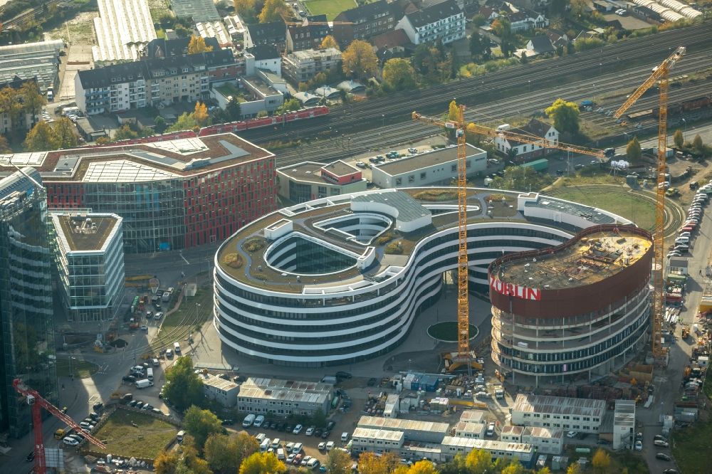 Aerial photograph Düsseldorf - Construction site for the new building trivago-Zentrale on Kesselstrasse in the district Medienhafen in Duesseldorf in the state North Rhine-Westphalia