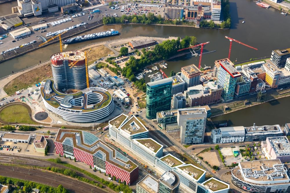 Aerial photograph Düsseldorf - Construction site for the new building trivago-Zentrale on Kesselstrasse in the district Medienhafen in Duesseldorf in the state North Rhine-Westphalia