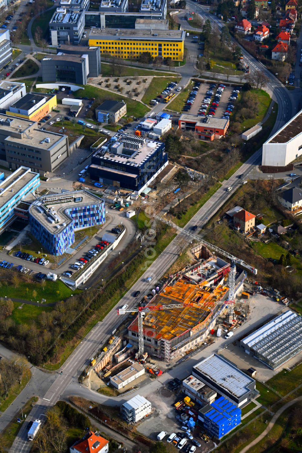 Jena from above - Complementary new construction site on the campus-university building complex Forschungsneubau of Exzellenzclusters Balance of the Microverse on street Winzerlaer Strasse in the district Ammerbach in Jena in the state Thuringia, Germany