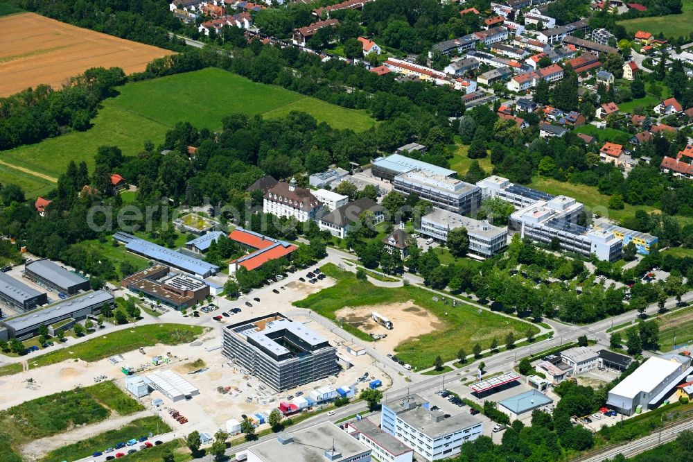 Aerial image Oberschleißheim - Complementary new construction site on the campus-university building complex on Veterinaerstrasse corner Sonnenstrasse in Oberschleissheim in the state Bavaria, Germany