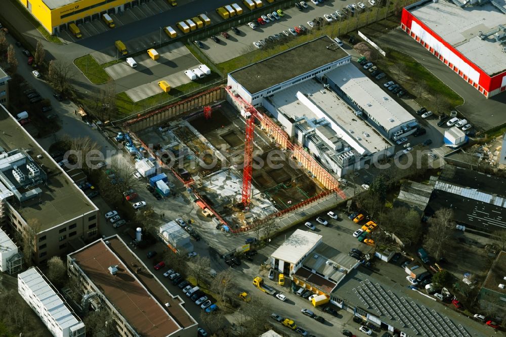 Aerial photograph Berlin - New construction of the company administration building of Berliner Glas KGaA Herbert Kubatz GmbH & Co. on Waldkraiburger Strasse in the district Britz in Berlin, Germany