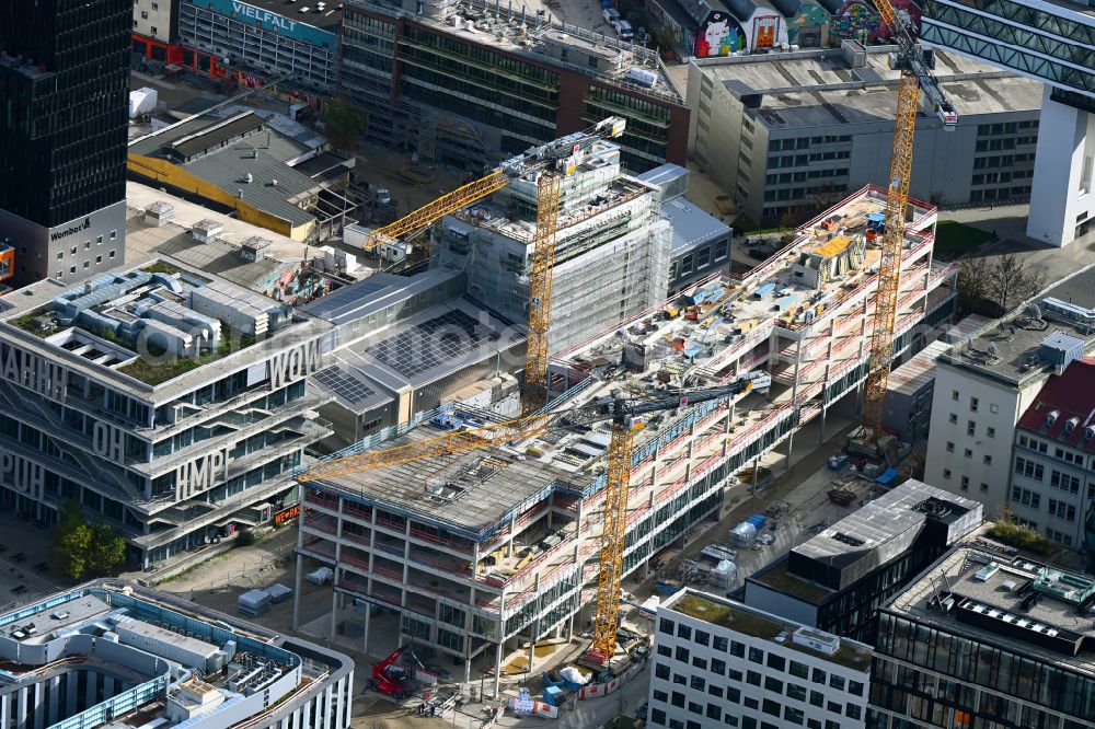Aerial photograph München - Construction site for the new construction of the company administration building of the project development MK7 of the chemical company Wacker on Rosenheimer Strasse - Gisela-Stein-Strasse in the Werksviertel in the district Haidhausen in Munich in the state Bavaria, Germany