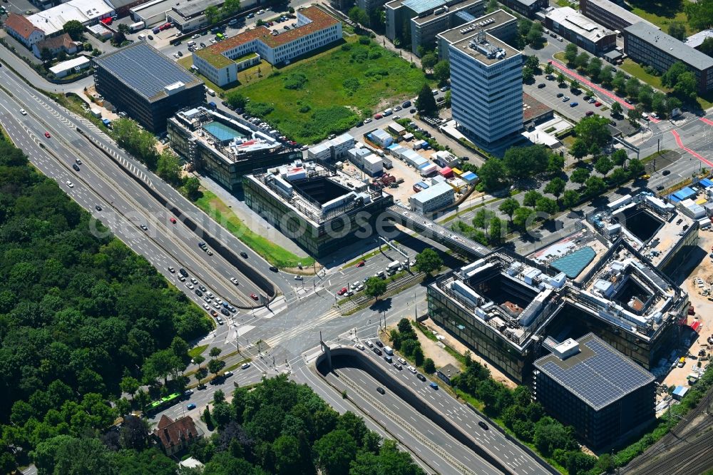Aerial photograph Hannover - New construction of the company administration building of Continental AG on Hans-Boeckler-Allee in the district Suedstadt-Bult in Hannover in the state Lower Saxony, Germany
