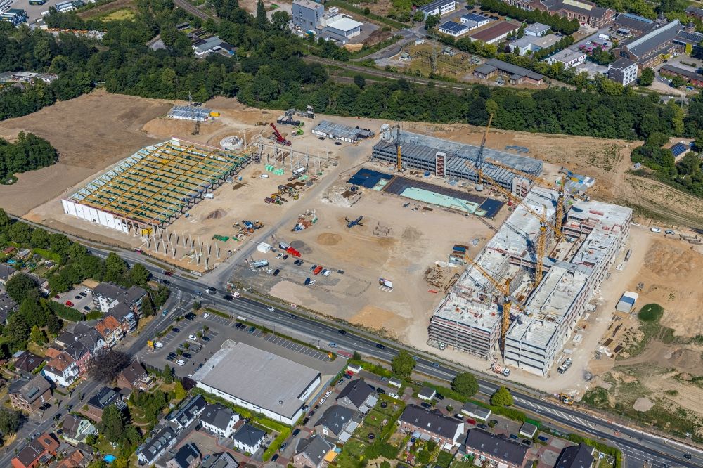 Moers from above - New construction of the company administration building of EDEKA Handelsgesellschaft Rhein-Ruhr mbH on Rheinberger Strasse in the district Repelen in Moers in the state North Rhine-Westphalia, Germany