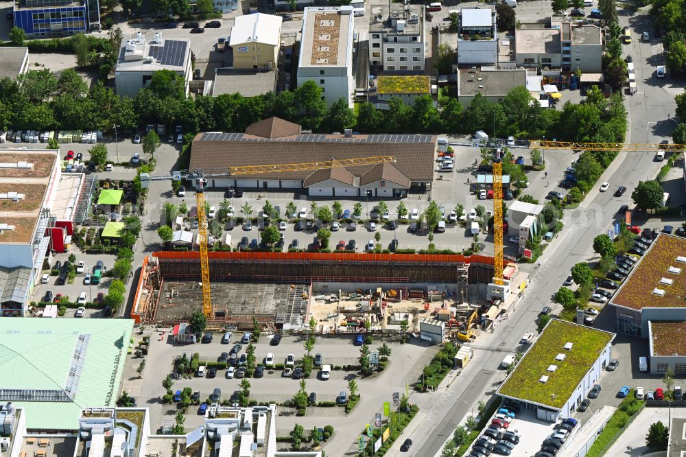 Aerial image München - New construction of the company administration building Hagebaumarkt on street Meglingerstrasse in the district Obersendling in Munich in the state Bavaria, Germany