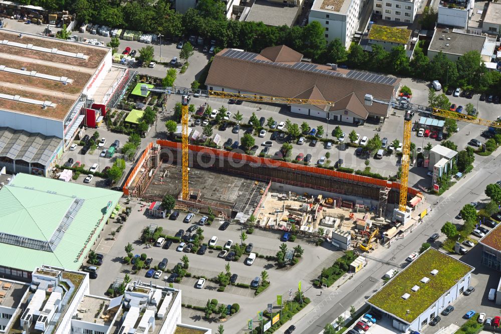 Aerial photograph München - New construction of the company administration building Hagebaumarkt on street Meglingerstrasse in the district Obersendling in Munich in the state Bavaria, Germany