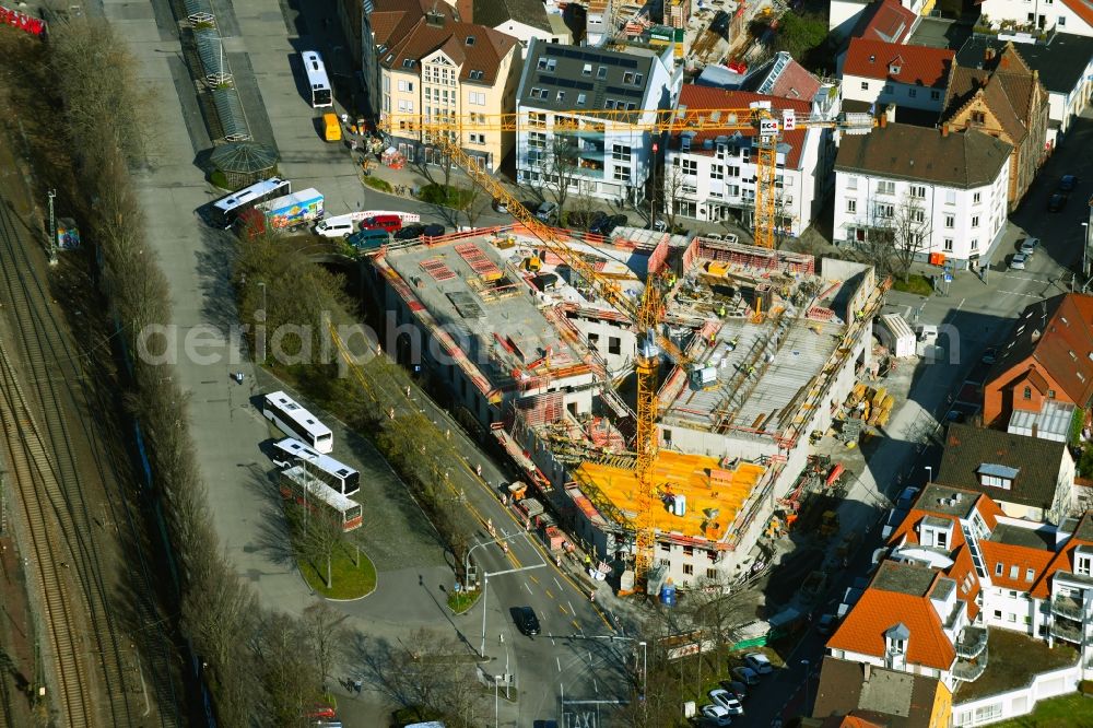 Ludwigsburg from the bird's eye view: New construction of a residential and commercial building on Kallenberg'sches Gelaende on Bahnhofstrasse in Ludwigsburg in the state Baden-Wurttemberg, Germany