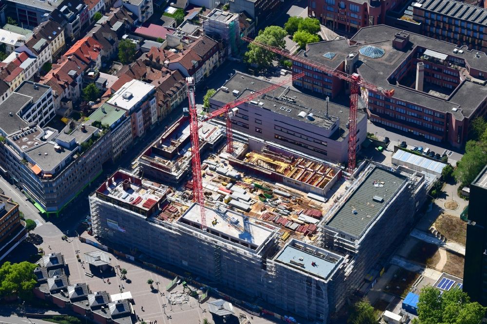 Aerial photograph Lörrach - New residential and commercial building Quarter Loe on place Bahnhofsplatz - Sarasinweg - Palmstrasse in Loerrach in the state Baden-Wurttemberg, Germany