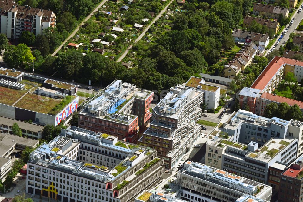 München from above - Construction site of new residential and commercial building Quarter DIE MACHEREI along the Berg-am-Laim-Strasse - Weihenstephaner Strasse in the district Berg am Laim in Munich in the state Bavaria, Germany