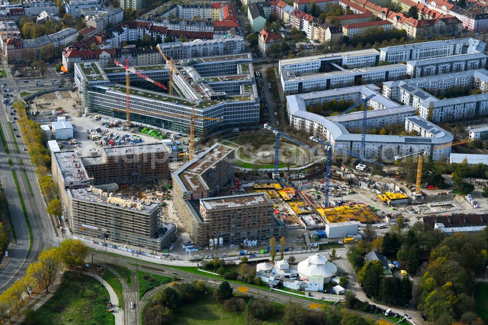 Aerial image München - New residential and commercial building Quarter Suedliches Oberwiesenfeld on Rosa-Luxemburg-Platz on Schwere-Reiter-Strasse - Emma-Ihrer-Strasse in Munich in the state Bavaria, Germany