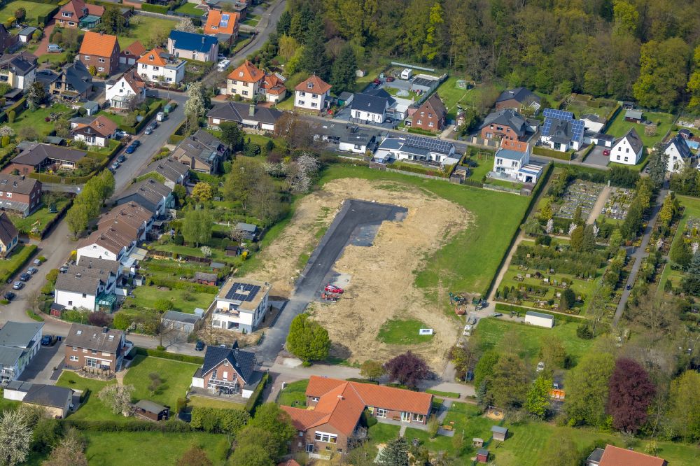 Aerial image Rhynern - Construction site of residential area of single-family settlement on street Auf der Helle in Rhynern at Ruhrgebiet in the state North Rhine-Westphalia, Germany