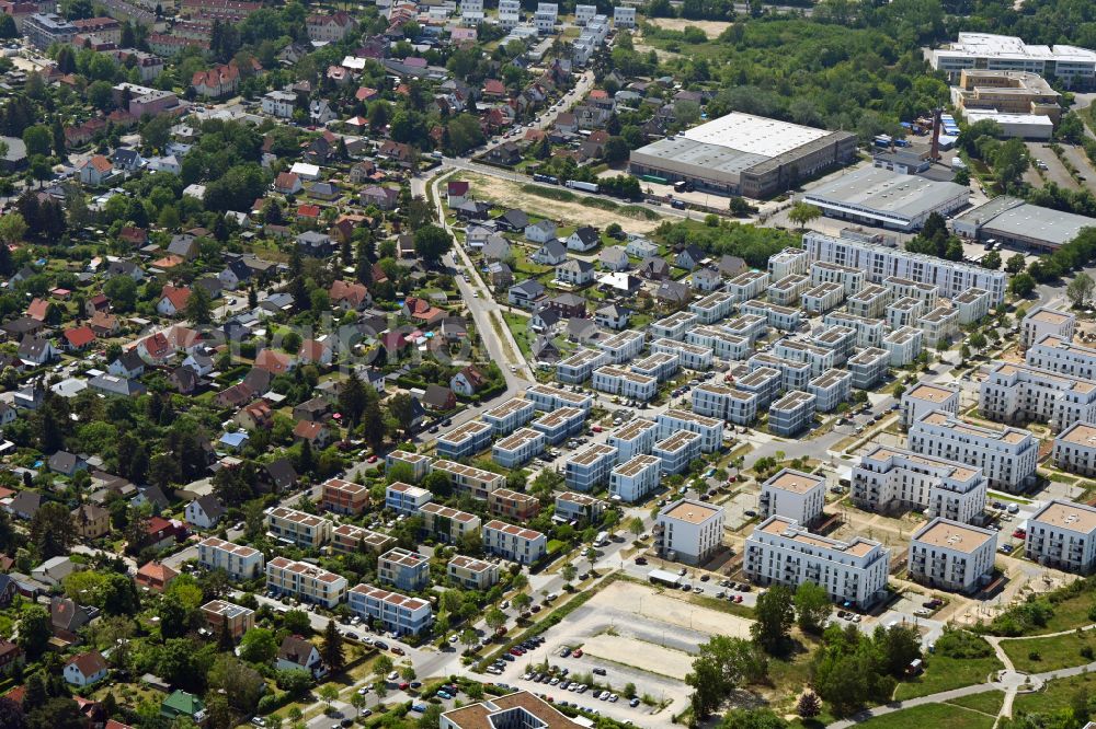 Berlin from the bird's eye view: Residential construction site with multi-family housing development- between Johannes-Tobei-Strasse and Grottewitzstrasse in the district Bohnsdorf in Berlin, Germany