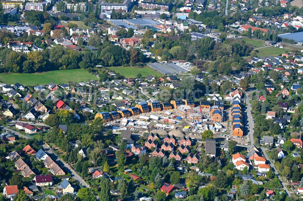 Aerial image Berlin - Construction site of a new residential area of the terraced housing estate Kokoni One on Gravensteiner Strasse in the district Franzoesisch Buchholz in Berlin, Germany