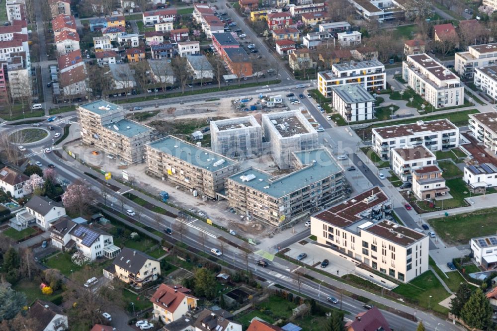 Aerial photograph Offenburg - Construction site of a new residential area of the terraced housing estate Im Seidenfaden in Offenburg in the state Baden-Wuerttemberg, Germany