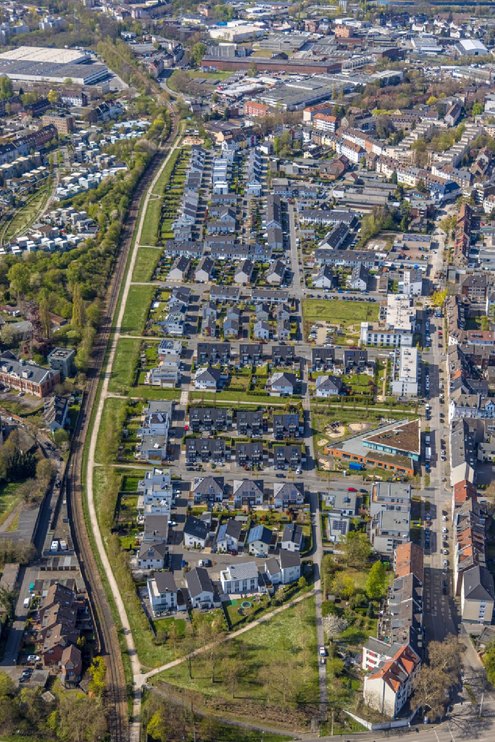 Aerial photograph Gelsenkirchen - New residential developments on the former factory compound of Kueppersbusch in Gelsenkirchen in the state of North Rhine-Westphalia