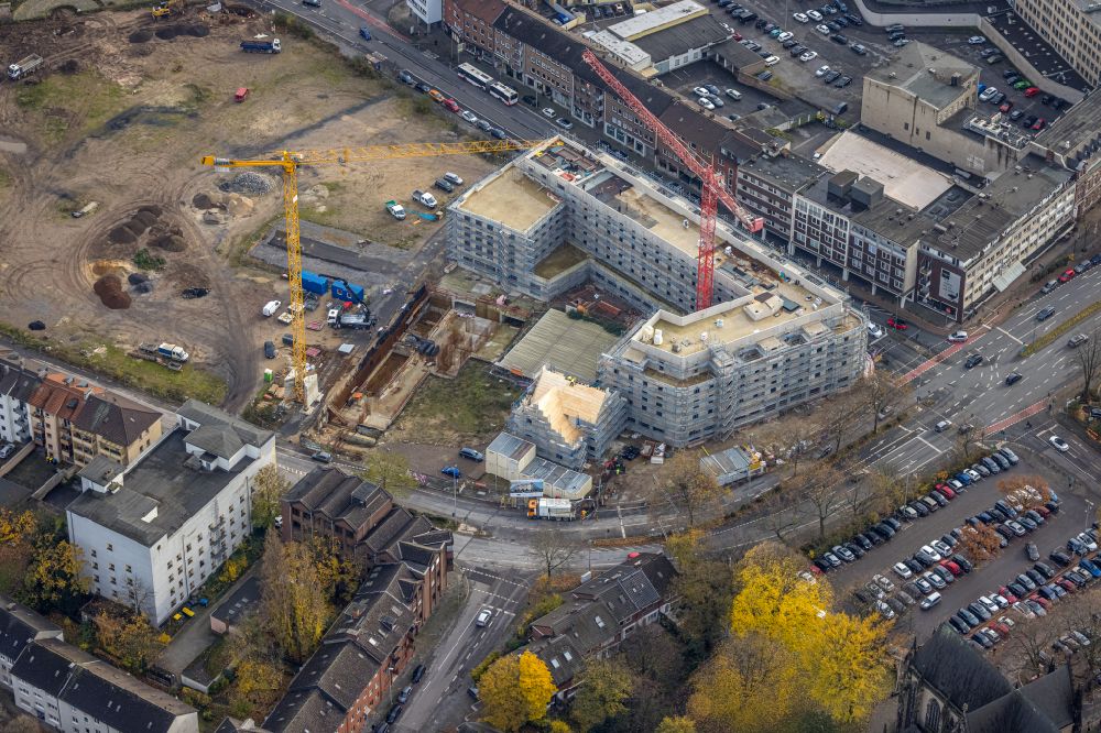 Duisburg from the bird's eye view: Construction site for the new construction of a residential quarter with apartment buildings and residential and commercial buildings Mercator Quartier Duisburg on Oberstrasse in the Dellviertel district in Duisburg in the Ruhr area in the state North Rhine-Westphalia, Germany