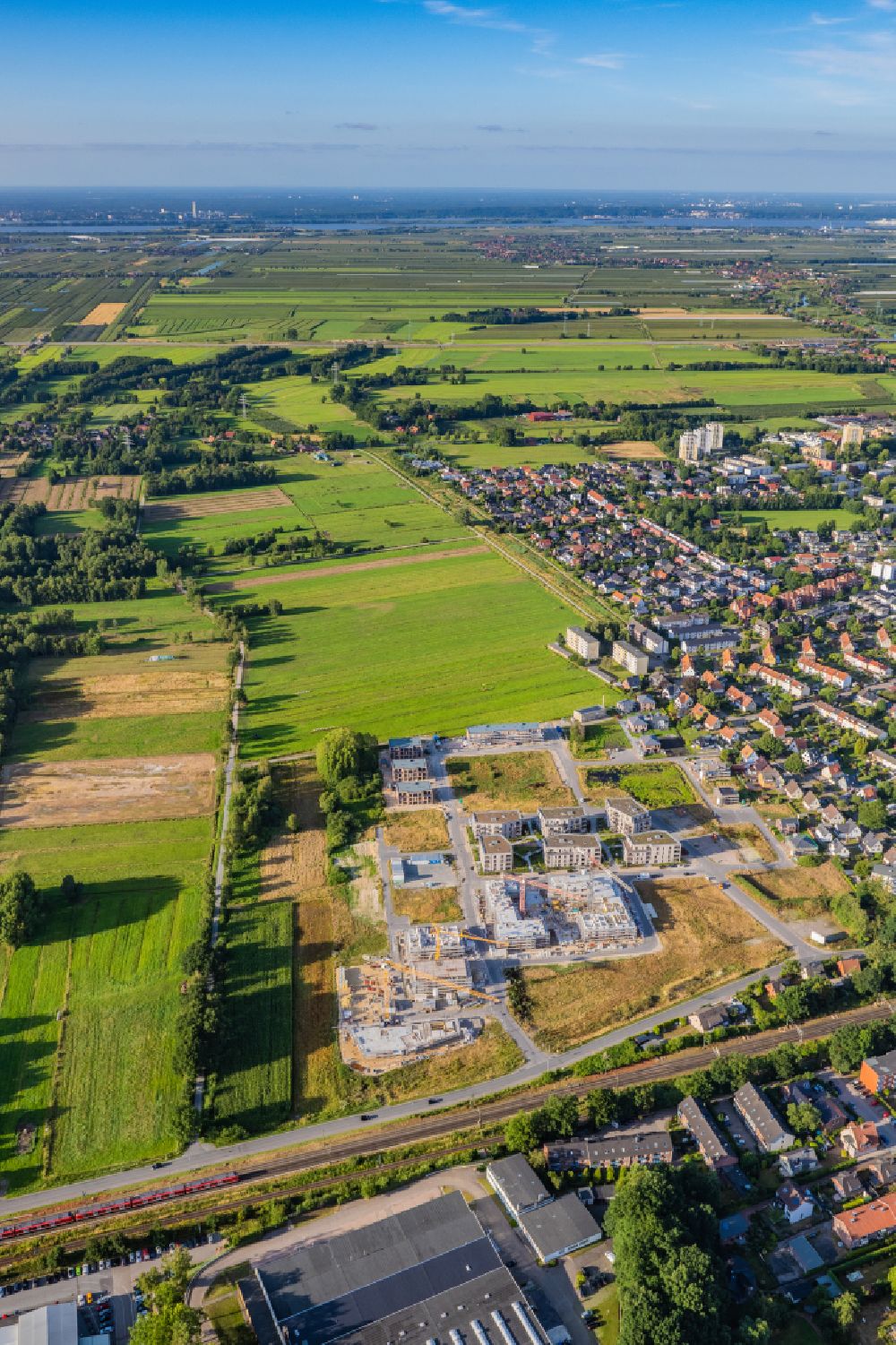 Aerial image Buxtehude - Construction site to build a new multi-family residential complex Koengsdamm in Buxtehude in the state Lower Saxony, Germany