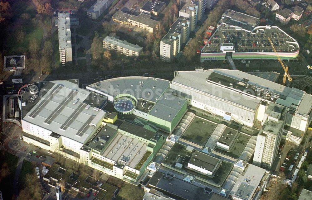Aerial image Berlin - Grophiusstadt - Neue Erweiterungsbaustelle an den Gropiuspassagen in der Gropiusstadt in Berlin - Neuköln
