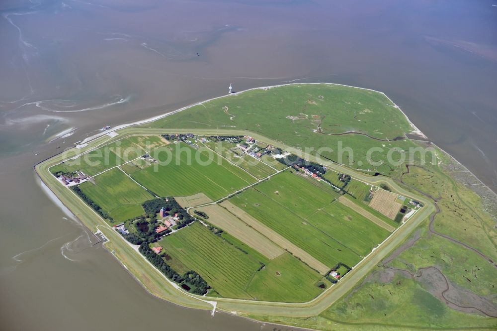 Aerial image Neuwerk (Insel) - View of the North Sea island Neuwerk, which ist a province of Hamburg. The inhabited island whose only source of income today is tourism
