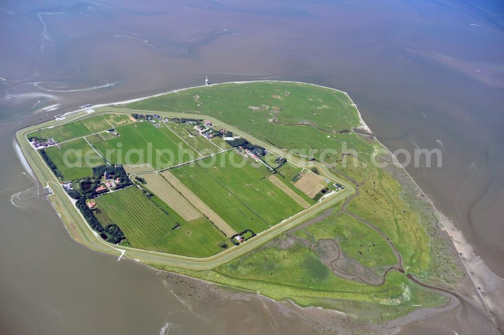 Aerial photograph Neuwerk (Insel) - View of the North Sea island Neuwerk, which ist a province of Hamburg. The inhabited island whose only source of income today is tourism