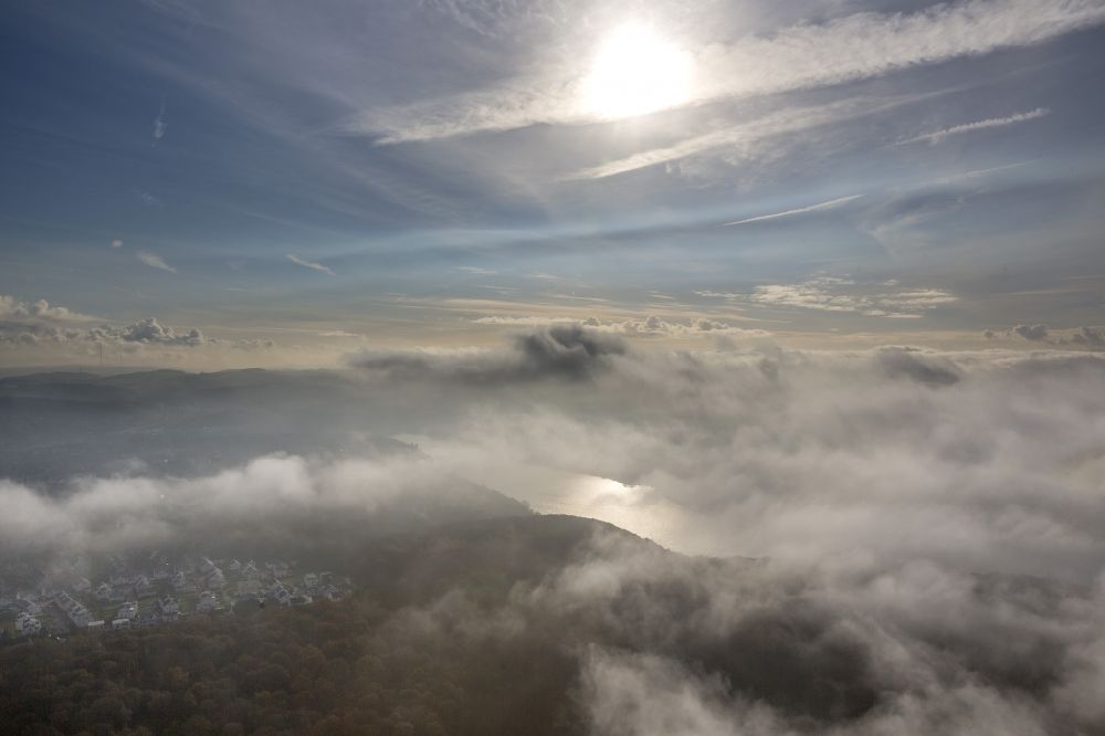Aerial photograph Essen - A thick layer of autumn weather clouds covers the lake Baldeneysee between the Essen districts Kupferdreh and the Ruhr peninsular Heisingen in the state North Rhine-Westphalia