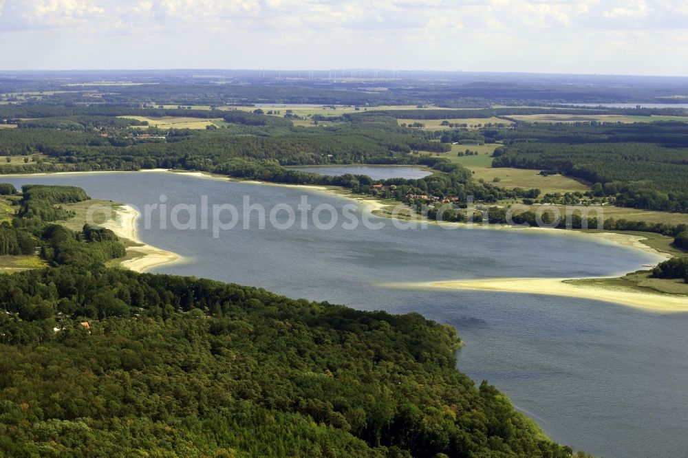Aerial image Kähnsdorf - Riparian areas on the lake area of Grosser Seddiner See in Kaehnsdorf in the state Brandenburg, Germany