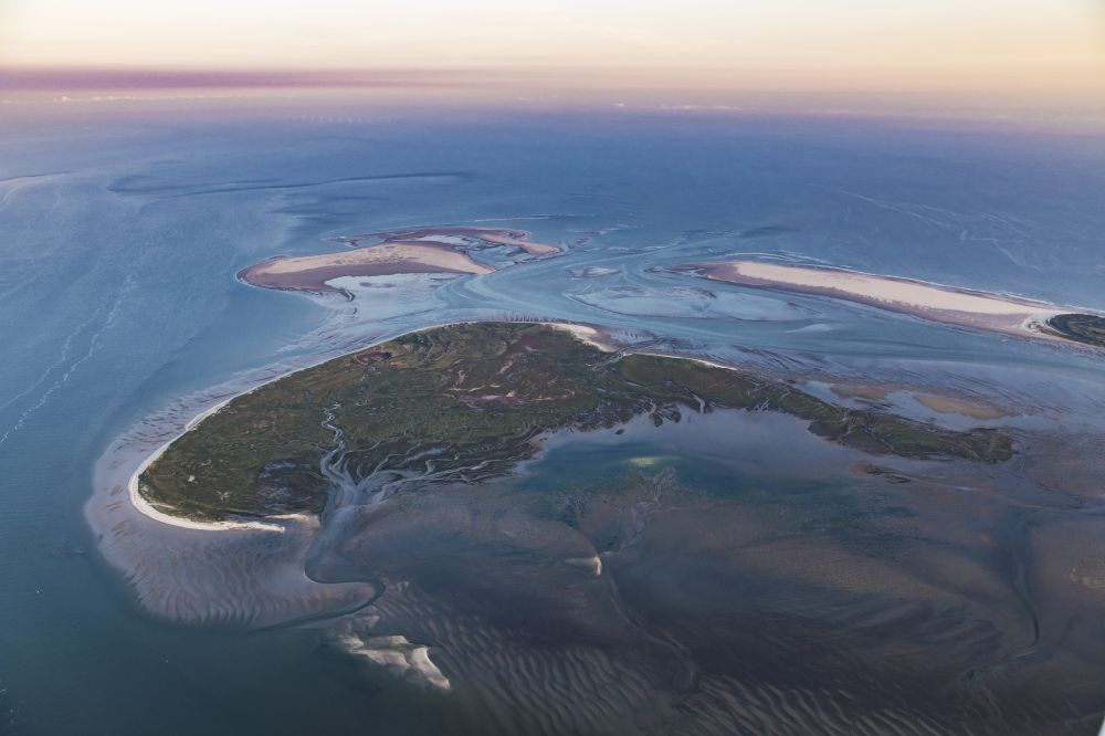 Aerial image Nordseeinsel Memmert - View of the nature preserved North Sea island Memmert and the island Juist in the North Sea with Wadden Sea in Lower Saxony