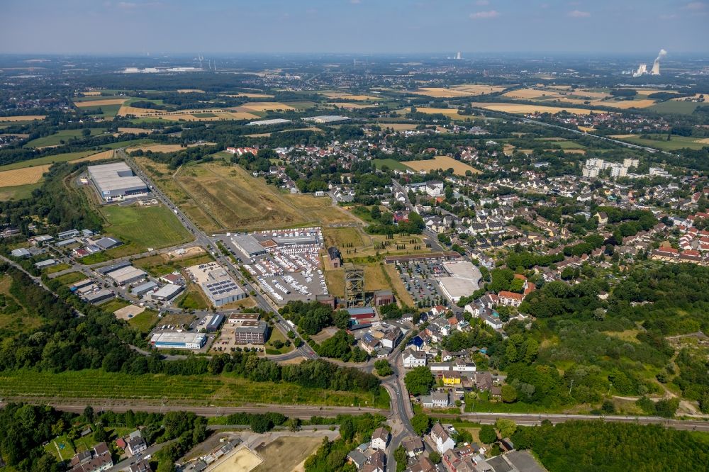 Dortmund from the bird's eye view: Commercial Vehicle and Special Vehicle trade of Duerrwang GmbH & Co. KG on Gneisenauallee in Dortmund in the state North Rhine-Westphalia, Germany