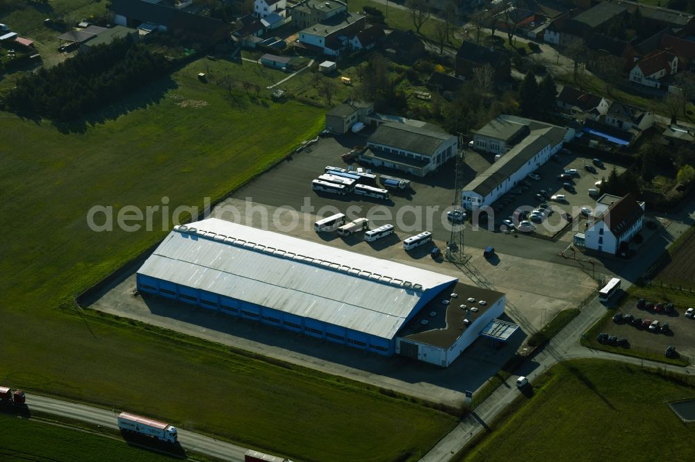 Zörbig from the bird's eye view: Commercial Vehicle and Special Vehicle trade of ONC Omnibus- and Nutzfahrzeug Centrum Salzfurtkapelle GmbH and of Touristik Reiseverkehrs GmbH on Hinsdorfer Weg in the district Salzfurtkapelle in Zoerbig in the state Saxony-Anhalt, Germany