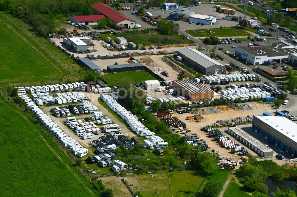 Hönow from above - Commercial Vehicle and Special Vehicle trade of Tremp Caravanland GmbH on street Neue Mehrower Strasse in Hoenow in the state Brandenburg, Germany