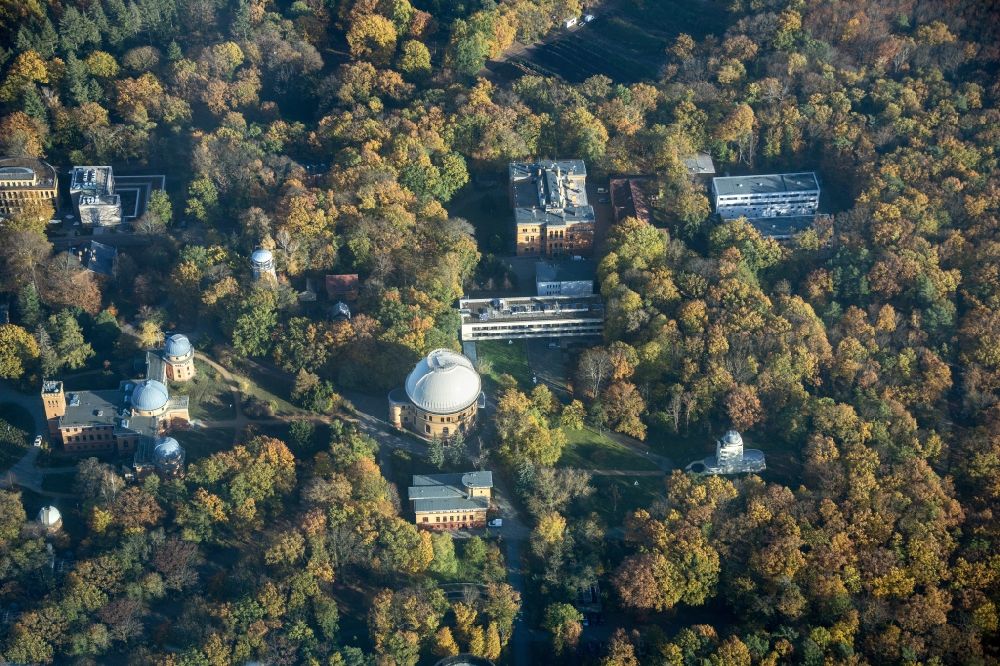 Aerial image Potsdam - Observatory and Planetariumskuppel- constructional building complex of the Institute of Potsdam-Institut fuer Klimafolgenforschung on Telegrafenberg in the district Potsdam Sued in Potsdam in the state Brandenburg