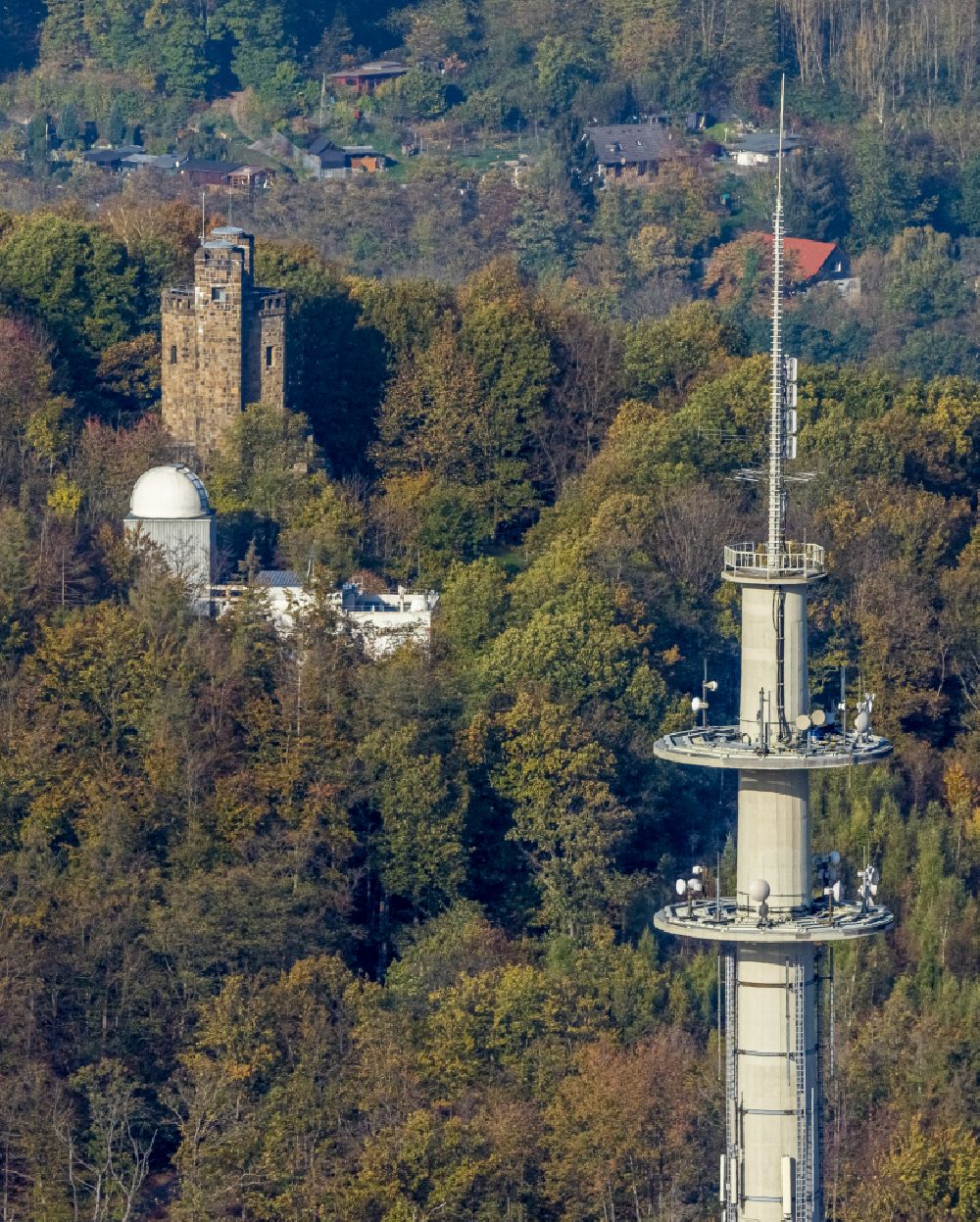 Hagen from above - Observatory and planetarium domed building complex of buildings of the national observatory Hagen in the Eugene's Richter observation tower in Hagen in the federal state North Rhine-Westphalia