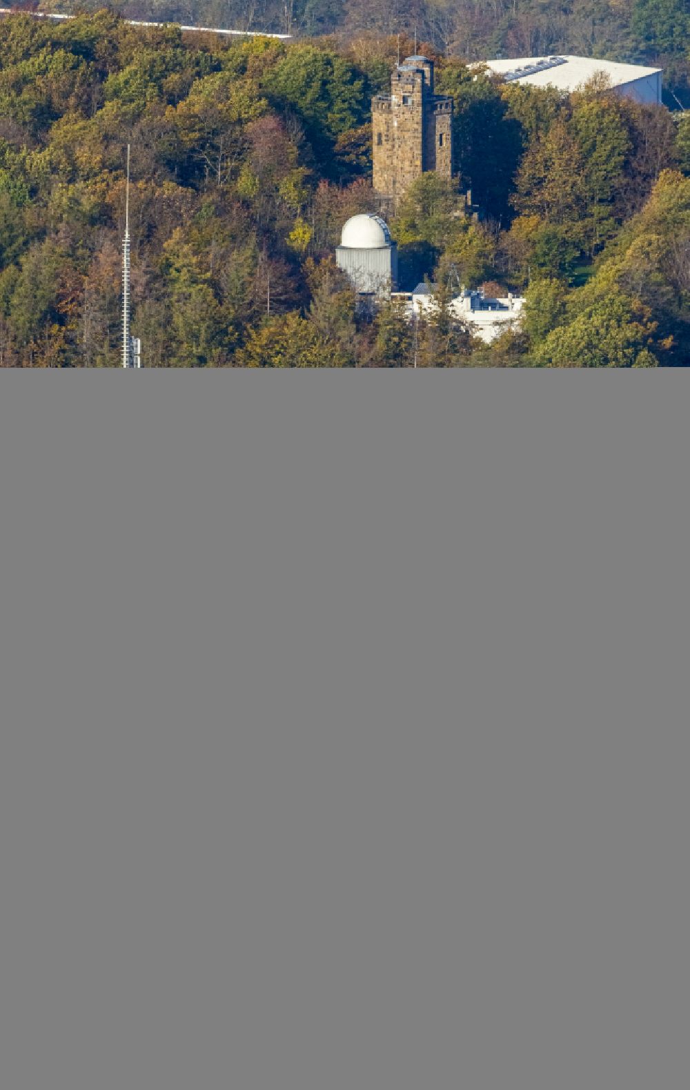 Hagen from the bird's eye view: Observatory and planetarium domed building complex of buildings of the national observatory Hagen in the Eugene's Richter observation tower in Hagen in the federal state North Rhine-Westphalia