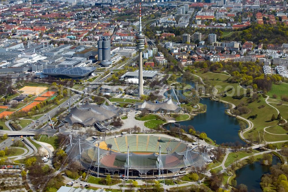 Aerial image München - The grounds of the Olympic Park with lake, stadium and television tower in the district of Milbertshofen-Am Hart in Munich in the state Bavaria, Germany