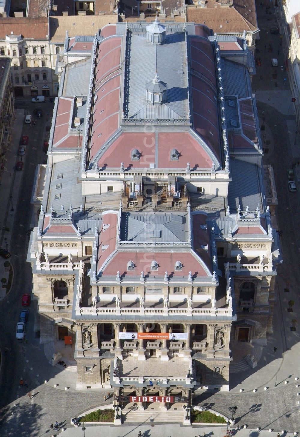 Aerial photograph Budapest - Opera house in the district VI. keruelet in Budapest in Hungary