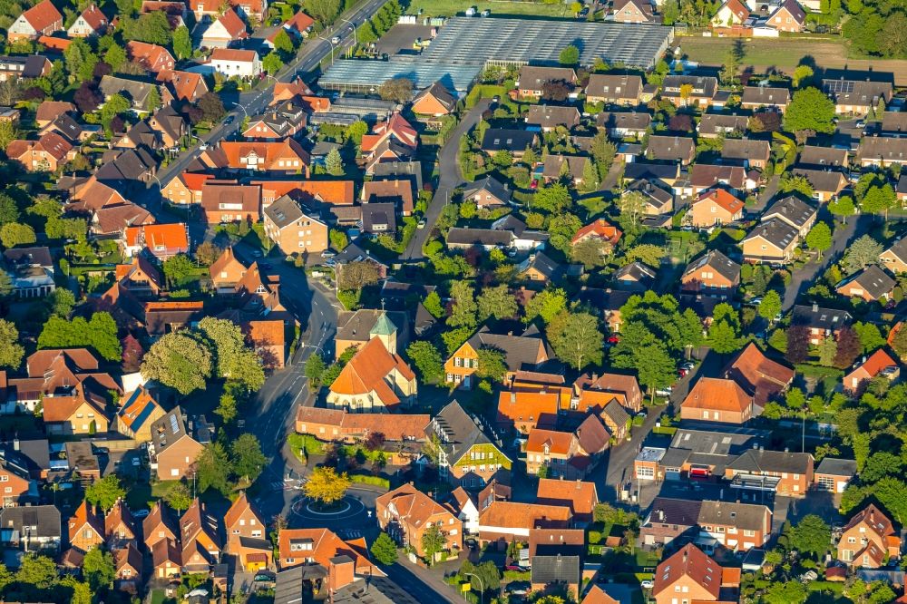 Alverskirchen from the bird's eye view: Town View of the streets and houses of the residential areas in Alverskirchen in the state North Rhine-Westphalia, Germany